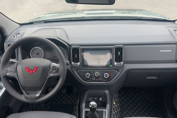 Used Wuling Zhengtu 2021 1.5L Adventure LAR Interior 1