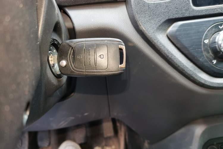 Used Wuling Zhengtu 2021 1.5L Adventure LAR Interior 1