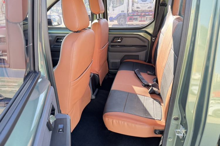 Used Wuling Zhengtu 2021 1.5L Entry-Level LAR Interior 4