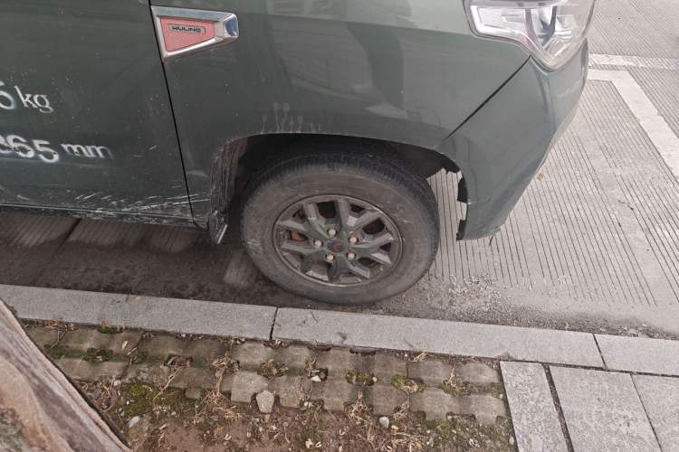 Used Wuling Zhengtu 2021 1.5L Adventure LAR Right Front Wheel Hub