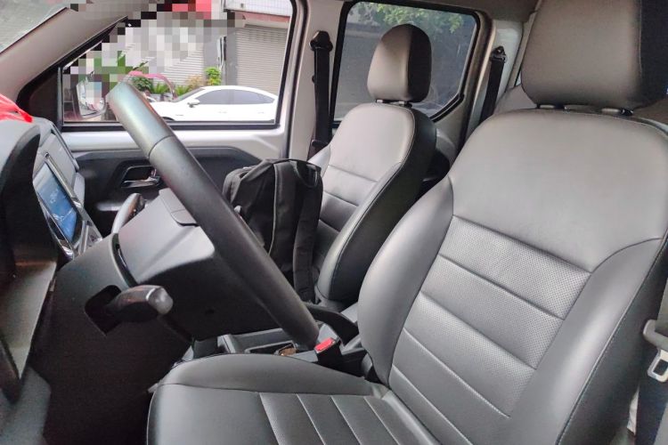 Used Wuling Zhengtu 2021 1.5L Adventure LAR Left Front Seat