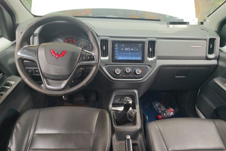 Used Wuling Zhengtu 2021 1.5L Adventure LAR Center Console