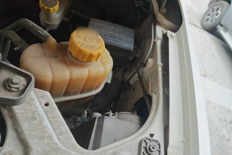 Used Wuling Zhengtu 2021 1.5L Adventure LAR Engine Bay Left