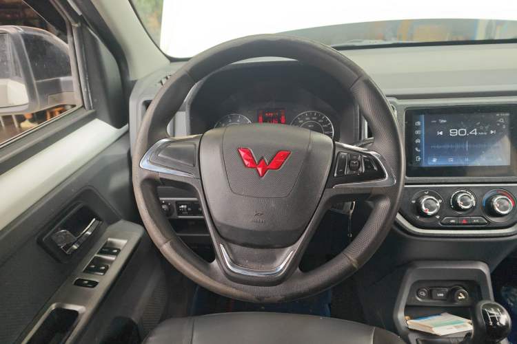 Used Wuling Zhengtu 2021 1.5L Adventure LAR Steering Wheel