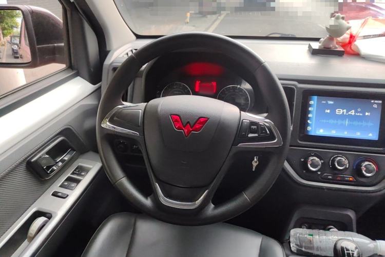 Used Wuling Zhengtu 2021 1.5L Adventure LAR Steering Wheel