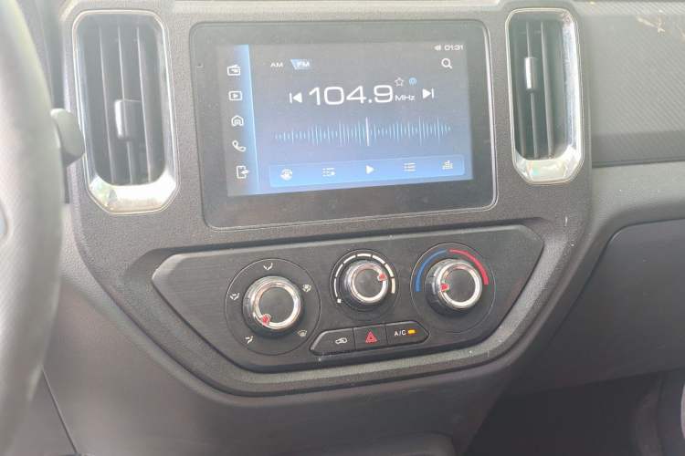 Used Wuling Zhengtu 2021 1.5L Adventure LAR Audio And AC Panel