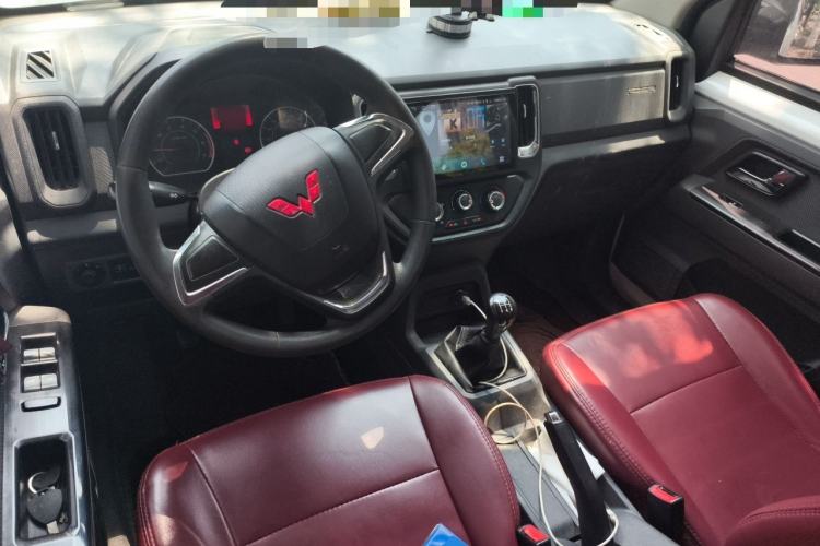 Used Wuling Zhengtu 2021 1.5L Entry-Level LAR Center Console