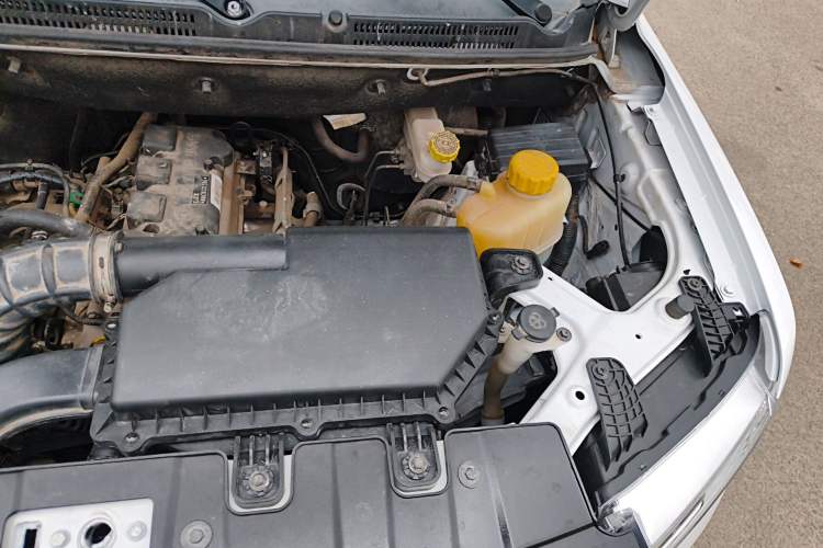 Used Wuling Zhengtu 2021 1.5L Adventure LAR Engine Bay Left