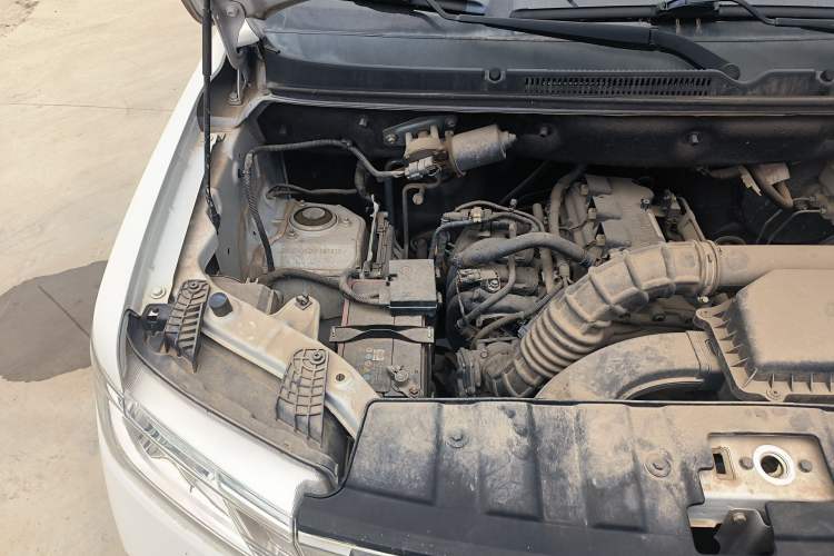 Used Wuling Zhengtu 2021 1.5L Adventure LAR Engine Bay Right