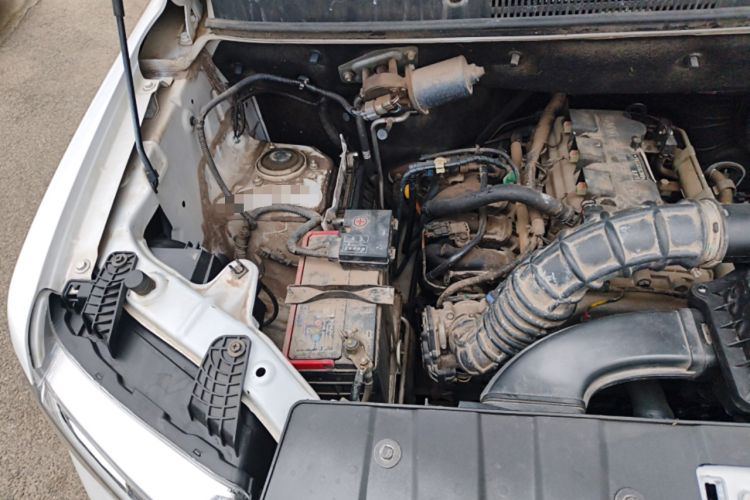 Used Wuling Zhengtu 2021 1.5L Adventure LAR Engine Bay Right