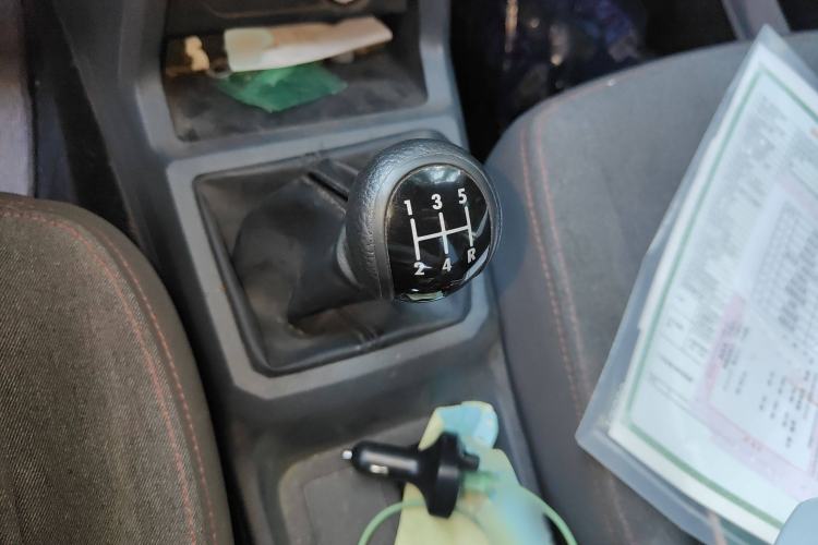 Used Wuling Zhengtu 2021 1.5L Entry-Level LAR Gear Lever