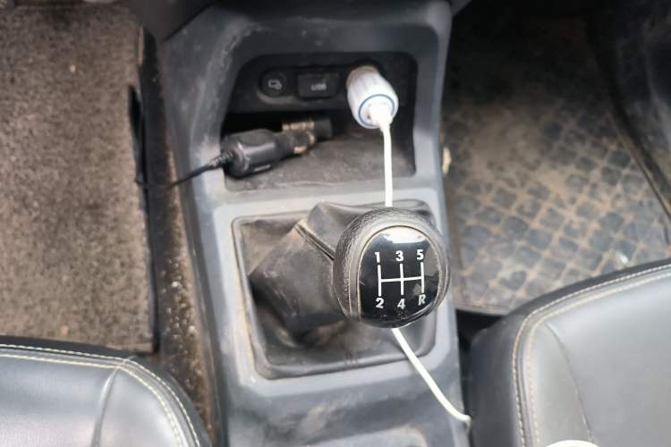 Used Wuling Zhengtu 2021 1.5L Adventure LAR Gear Lever