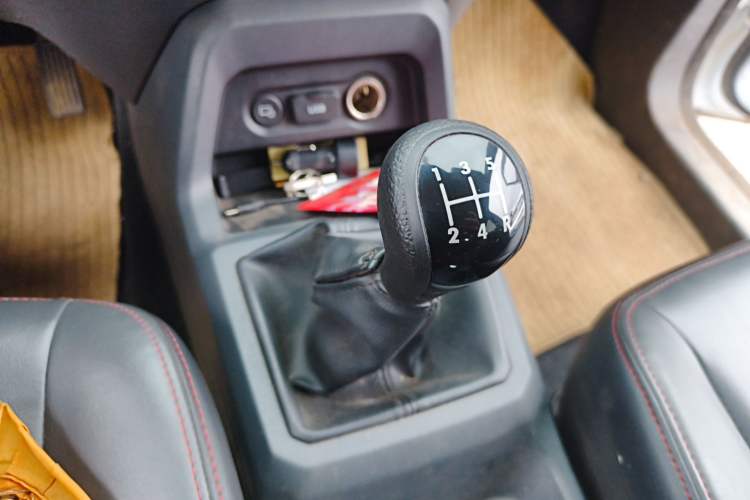 Used Wuling Zhengtu 2021 1.5L Adventure LAR Gear Lever