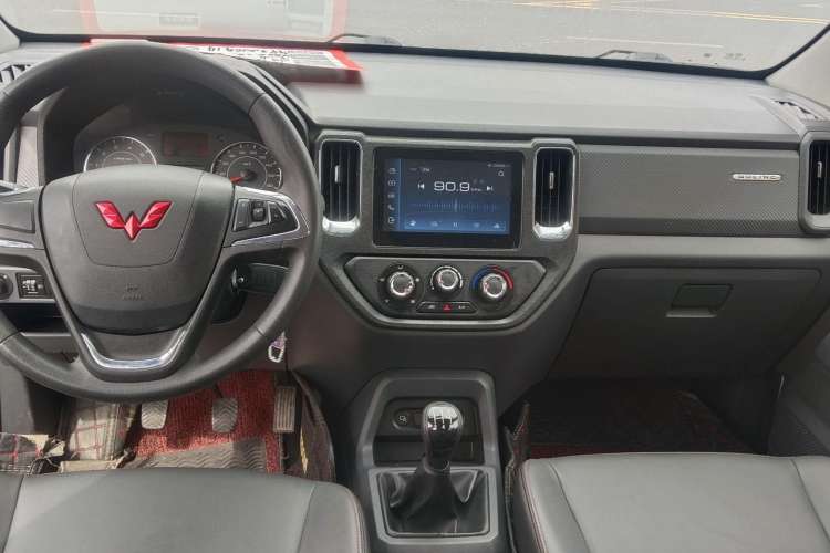 Used Wuling Zhengtu 2021 1.5L Adventure LAR Interior 1