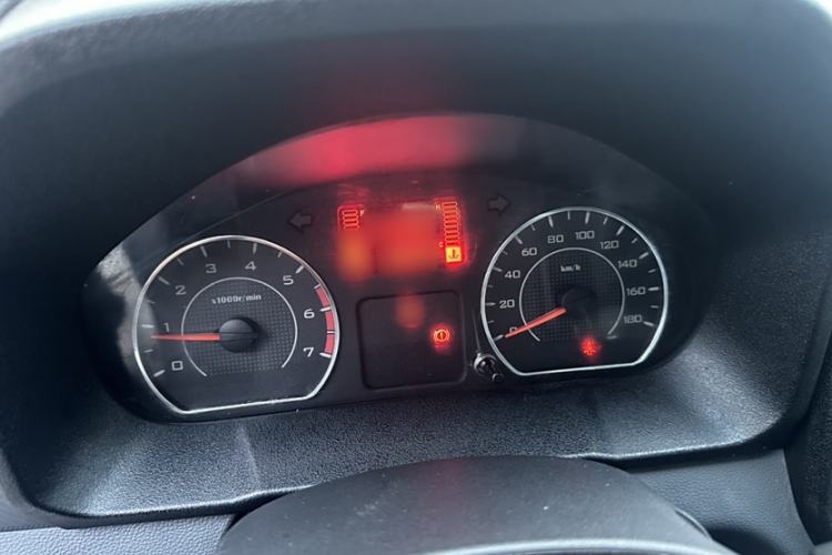 Used Wuling Zhengtu 2021 1.5L Entry-Level LAR Interior 6