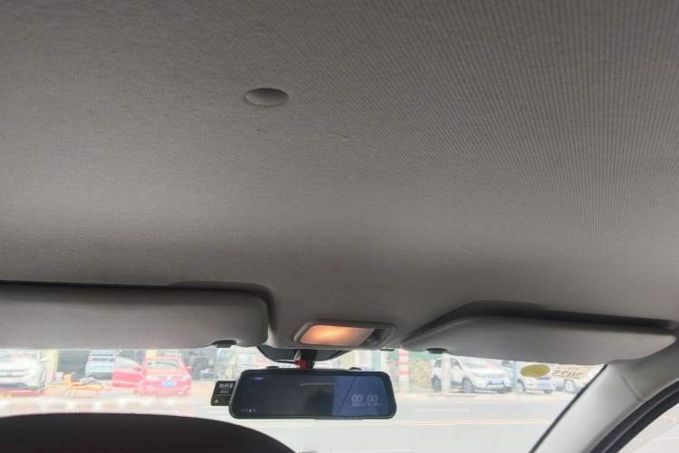 Used Wuling Zhengtu 2021 1.5L Adventure LAR Interior 6