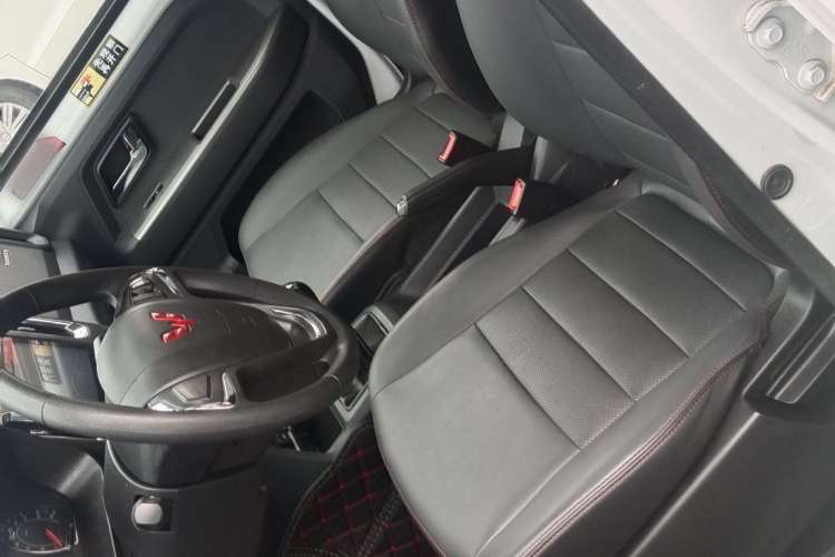 Used Wuling Zhengtu 2021 1.5L Adventure LAR Interior 7