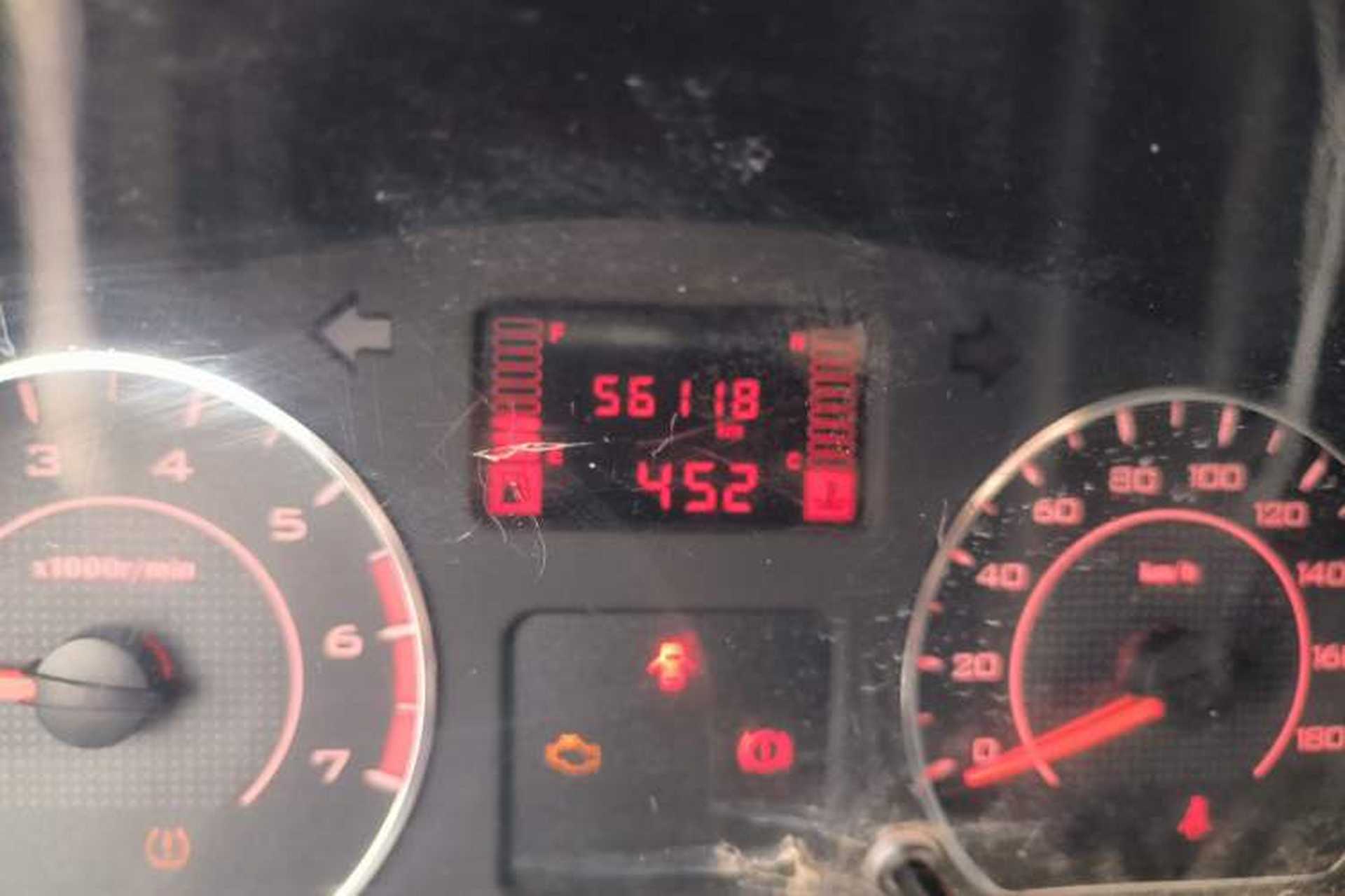 Used Wuling Zhengtu 2021 1.5L Adventure LAR Odometer Close Up