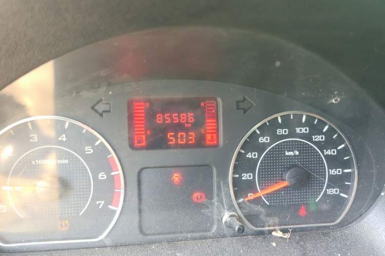 Used Wuling Zhengtu 2021 1.5L Adventure LAR Odometer Close Up