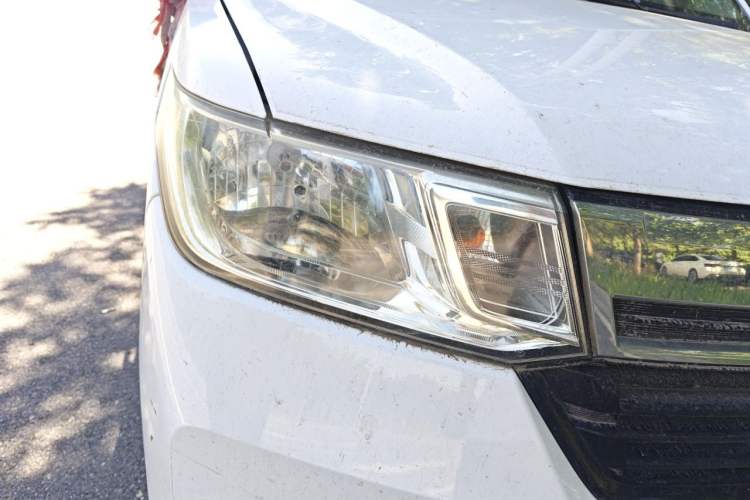 Used Wuling Zhengtu 2021 1.5L Adventure LAR Right Front Headlight