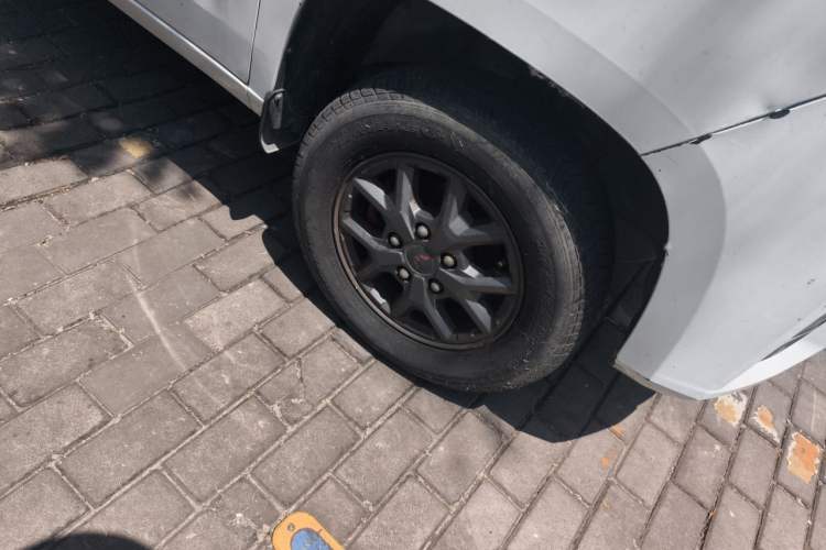 Used Wuling Zhengtu 2021 1.5L Entry-Level LAR Right Front Wheel Hub