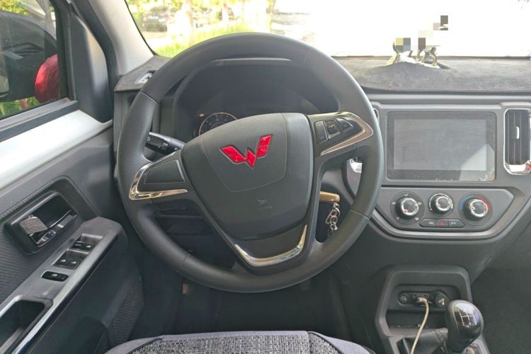 Used Wuling Zhengtu 2021 1.5L Adventure LAR Steering Wheel