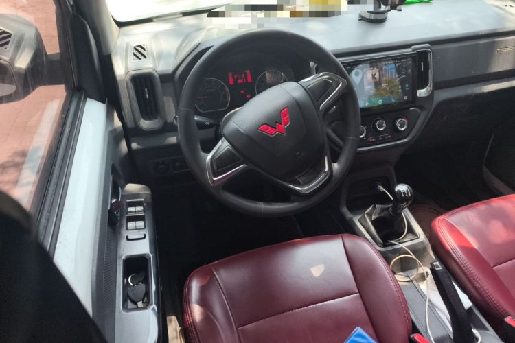 Used Wuling Zhengtu 2021 1.5L Entry-Level LAR Steering Wheel