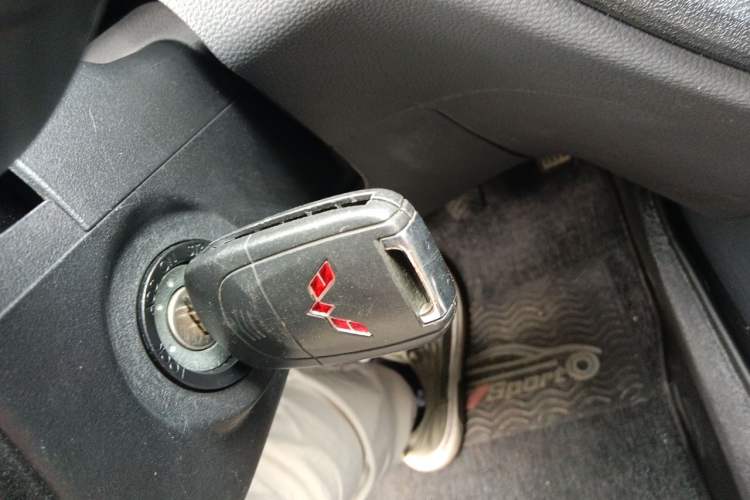 Used Wuling Zhengtu 2021 1.5L Adventure LAR Vehicle Key