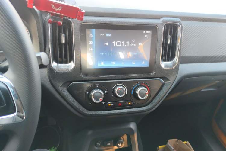 Used Wuling Zhengtu 2021 1.5L Adventure LAR Audio And AC Panel