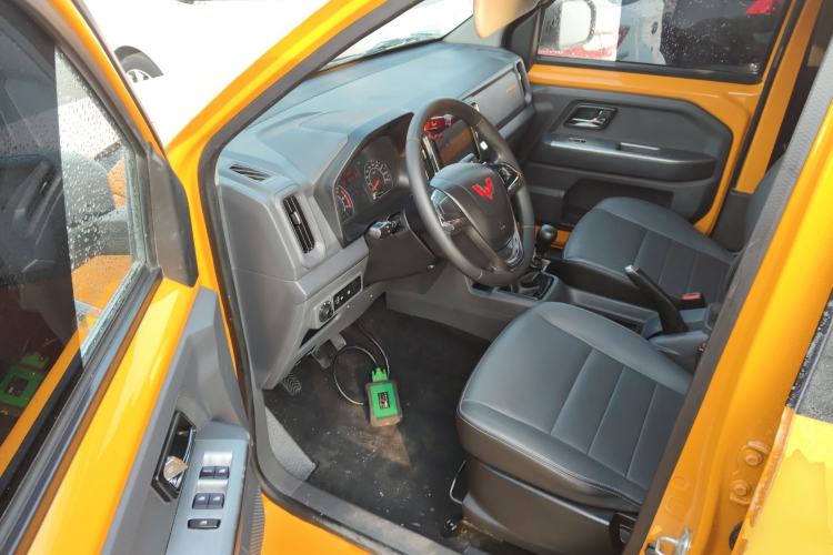 Used Wuling Zhengtu 2021 1.5L Adventure LAR Interior 3
