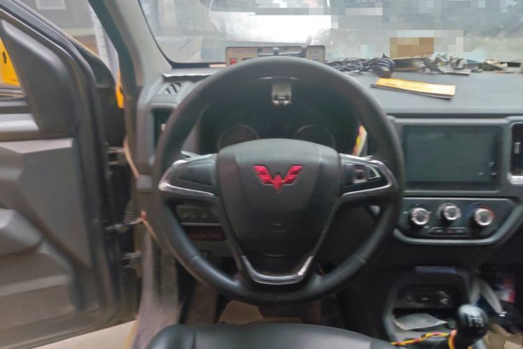 Used Wuling Zhengtu 2021 1.5L Adventure LAR Steering Wheel