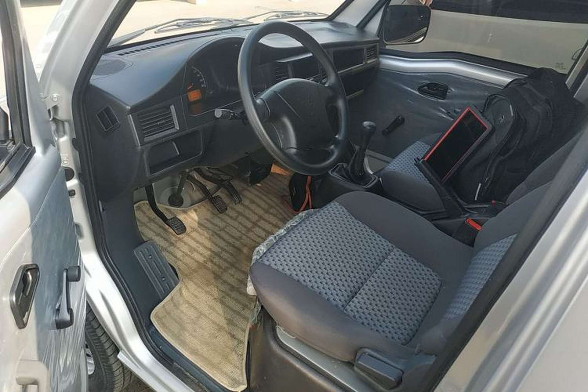 Used Wuling Zhiguang 2023 1.5L Practical Version 5/7 Seats Driver Seat