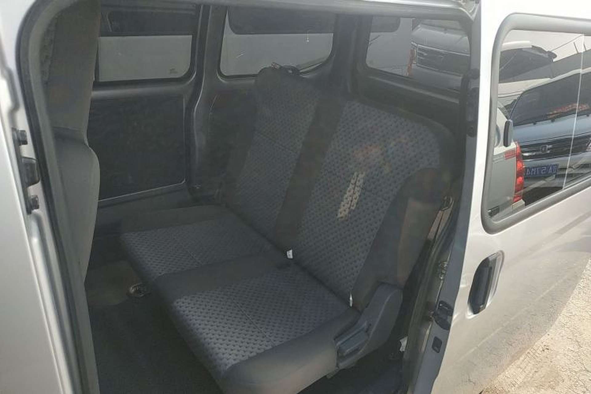 Used Wuling Zhiguang 2023 1.5L Practical Version 5/7 Seats Left Rear Seat