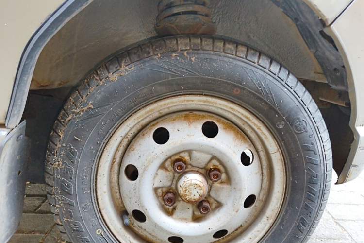 Used Wuling Zhiguang  Right Front Wheel Hub