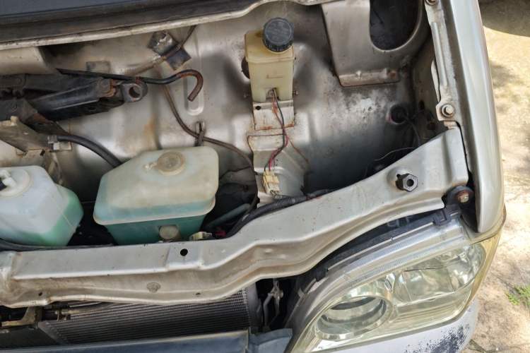 Used Wuling Zhiguang 2008 1.1L Base Version LXA Engine Bay Left
