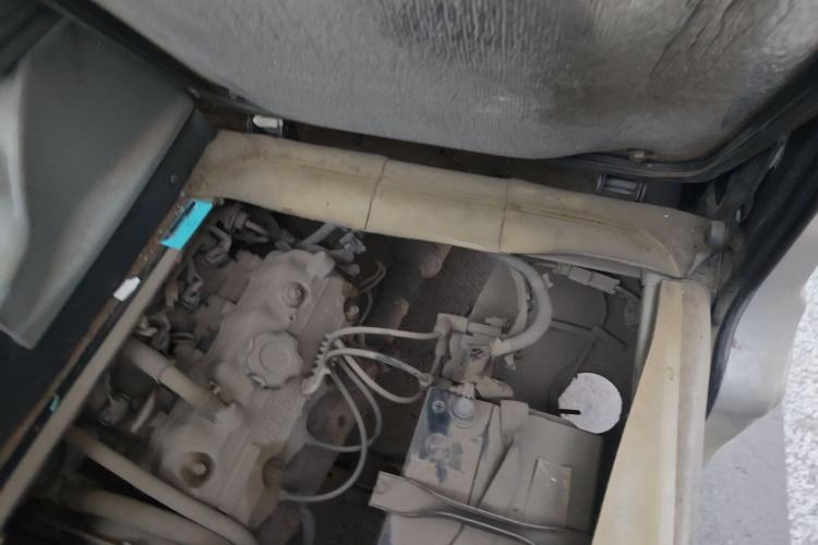 Used Wuling Zhiguang 2008 1.0L Standard Version Engine Bay