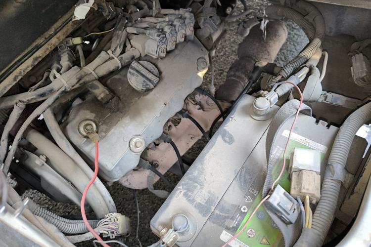 Used Wuling Zhiguang 2008 1.0L Base Version Engine Bay
