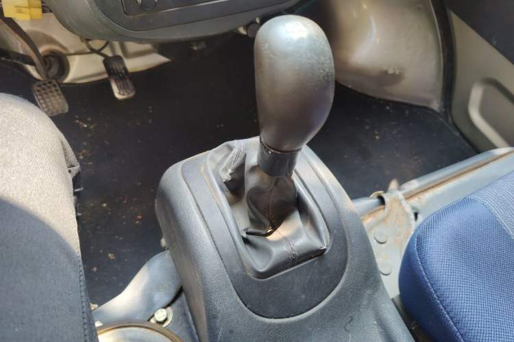 Used Wuling Zhiguang 2008 1.0L Standard Version Gear Lever