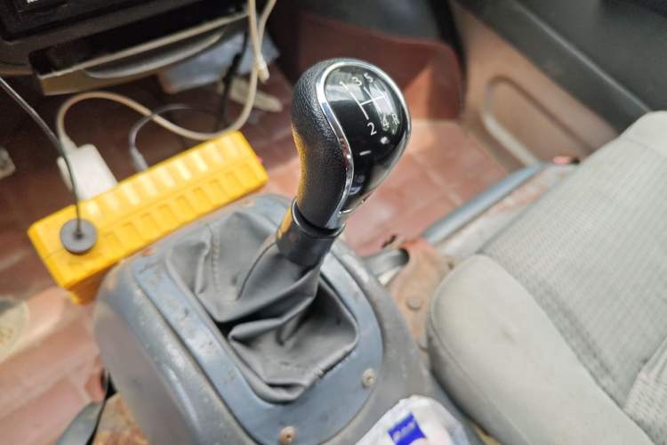 Used Wuling Zhiguang 2008 1.1L Base Version LXA Gear Lever