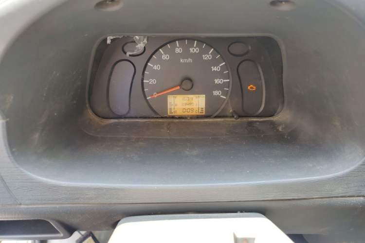Used Wuling Zhiguang 2008 1.0L Standard Version Odometer Close Up
