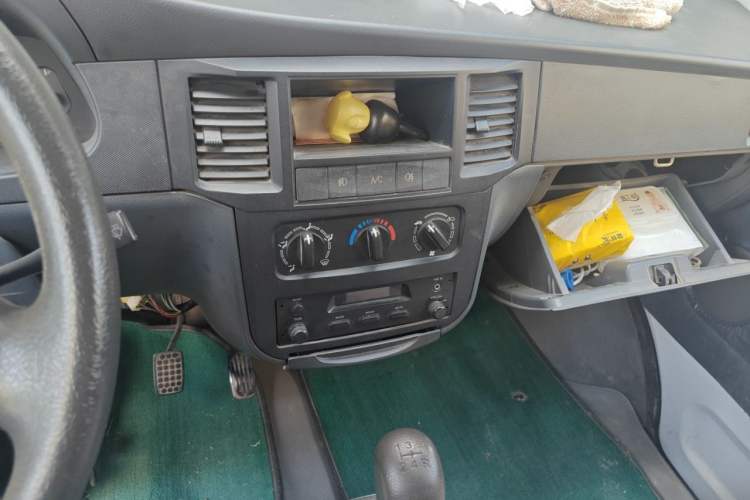 Used Wuling Zhiguang 2008 1.0L Base Version Audio And AC Panel