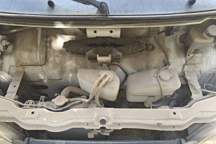 Used Wuling Zhiguang 2008 1.0L Base Version Engine Bay