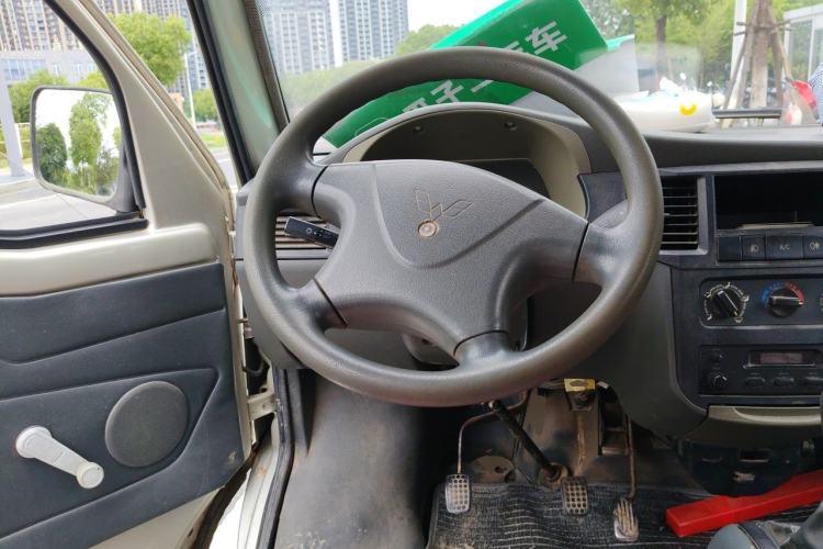 Used Wuling Zhiguang 2010 1.0L Liye Edition Steering Wheel