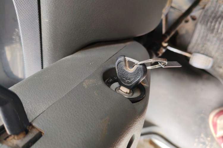 Used Wuling Zhiguang 2010 1.0L Liye Edition Vehicle Key