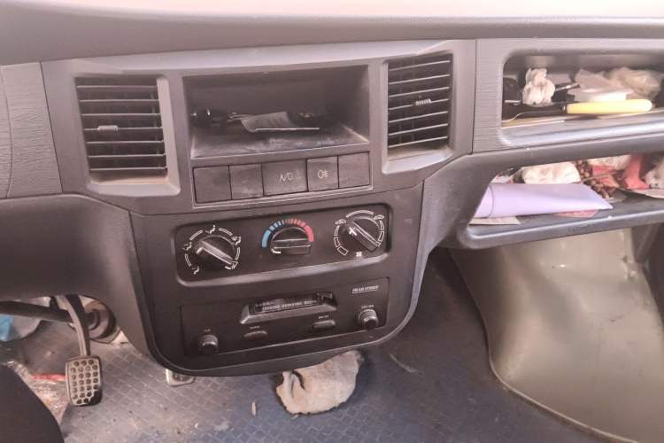 Used Wuling Zhiguang 2010 1.0L Base Version Audio And AC Panel