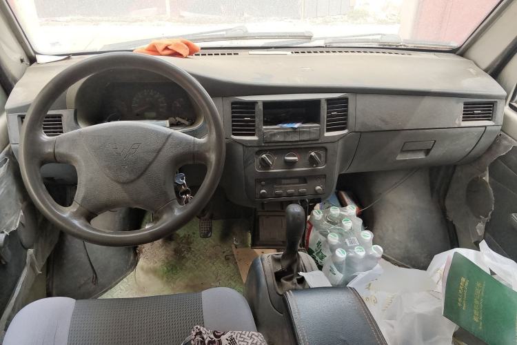 Used Wuling Zhiguang 2010 1.0L Liye Edition Center Console