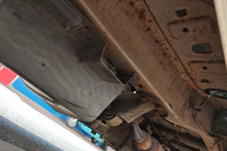 Used Wuling Zhiguang 2010 1.0L Liye Edition Chassis Front Left