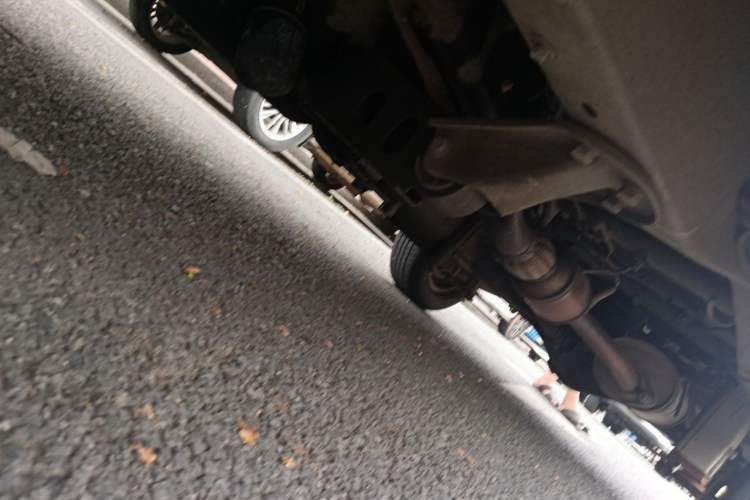 Used Wuling Zhiguang 2010 1.0L New Version Practical Edition with Short Body Chassis Front Left