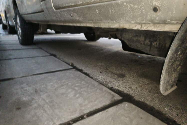 Used Wuling Zhiguang 2010 1.0L Liye Edition Chassis Front Right