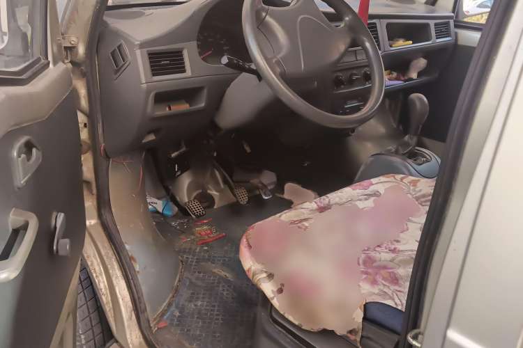 Used Wuling Zhiguang 2010 1.0L Base Version Driver Seat